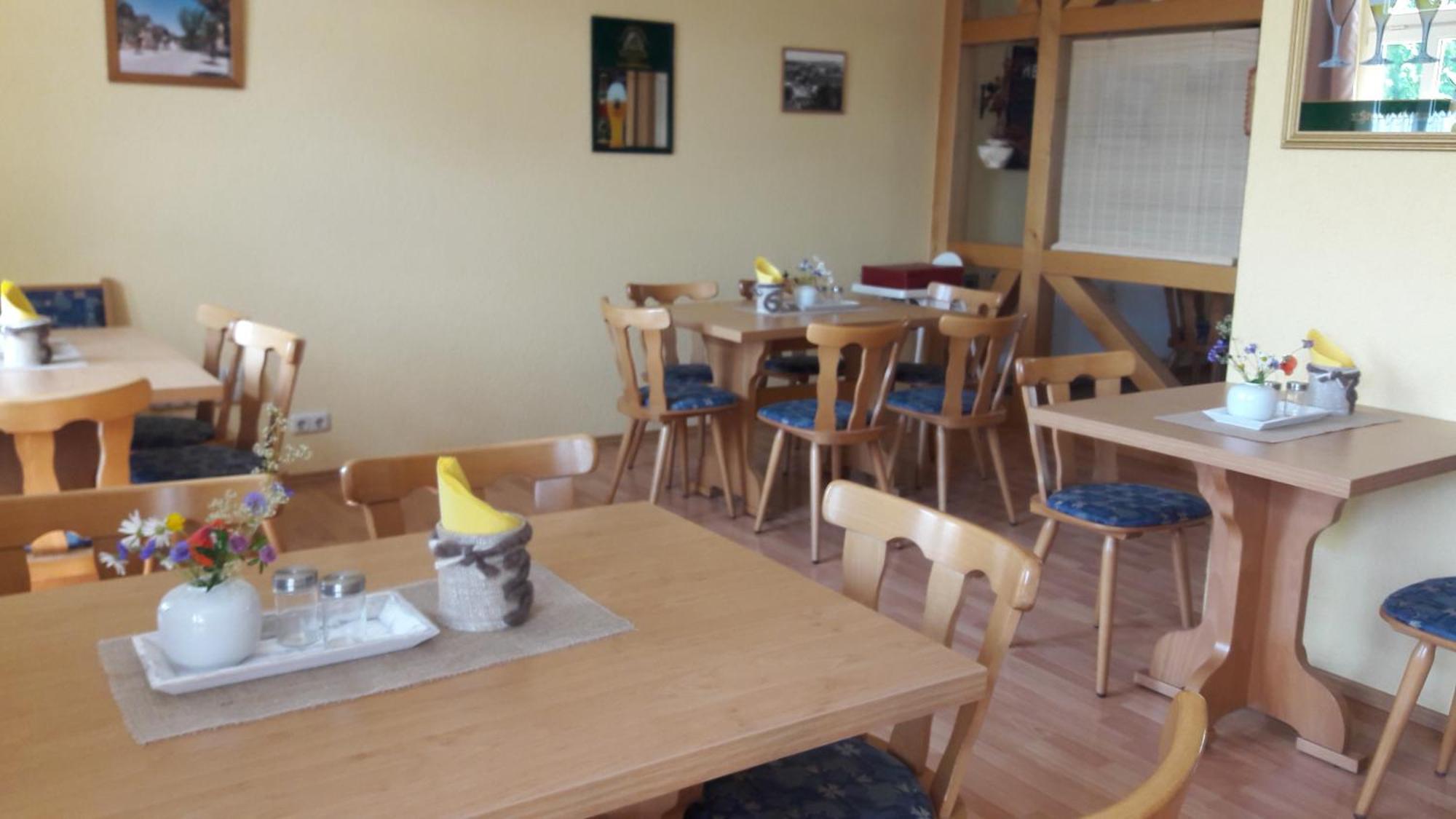 Gasthof Zum Alten Schulmeister Harra ภายนอก รูปภาพ