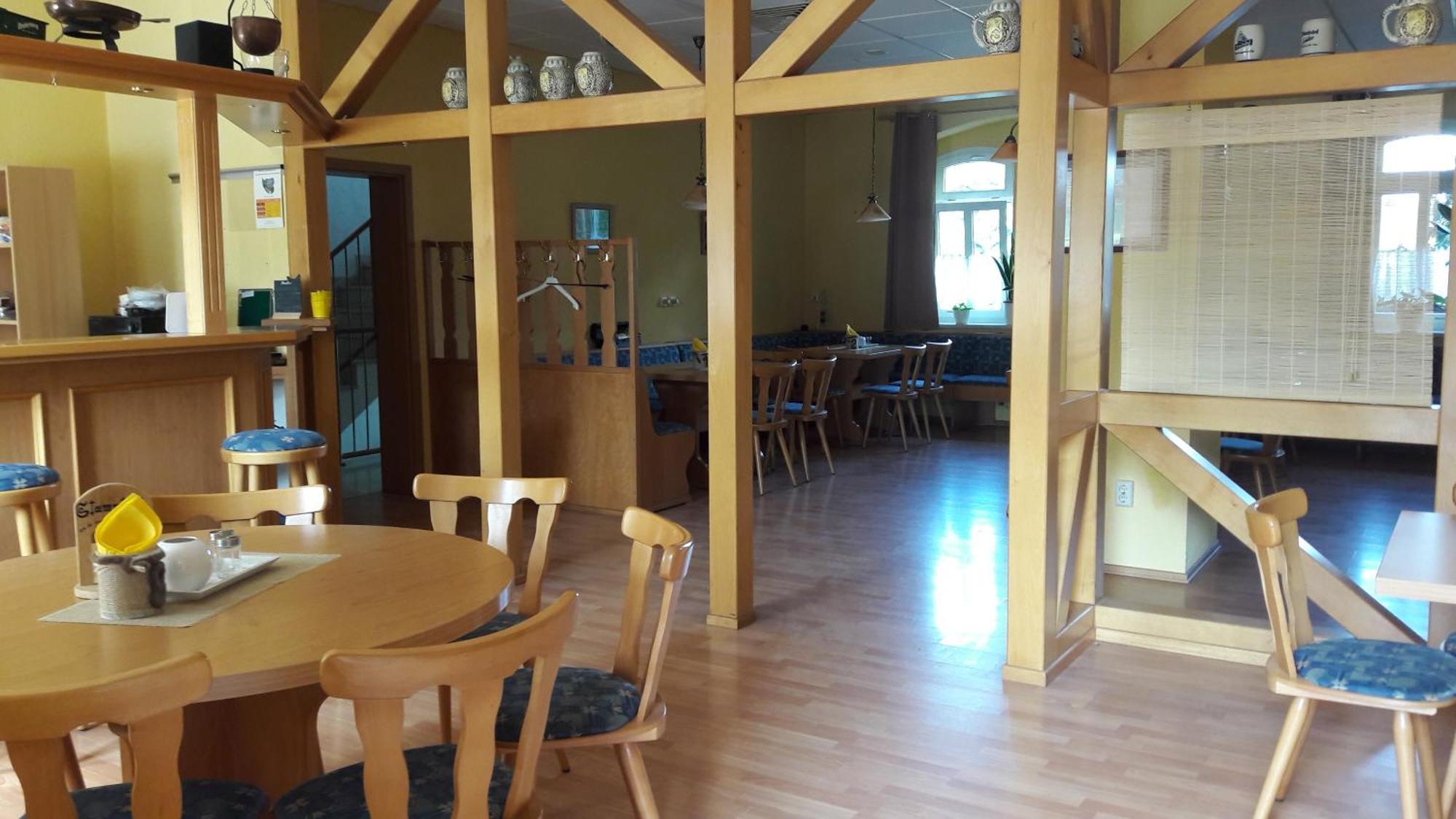 Gasthof Zum Alten Schulmeister Harra ภายนอก รูปภาพ