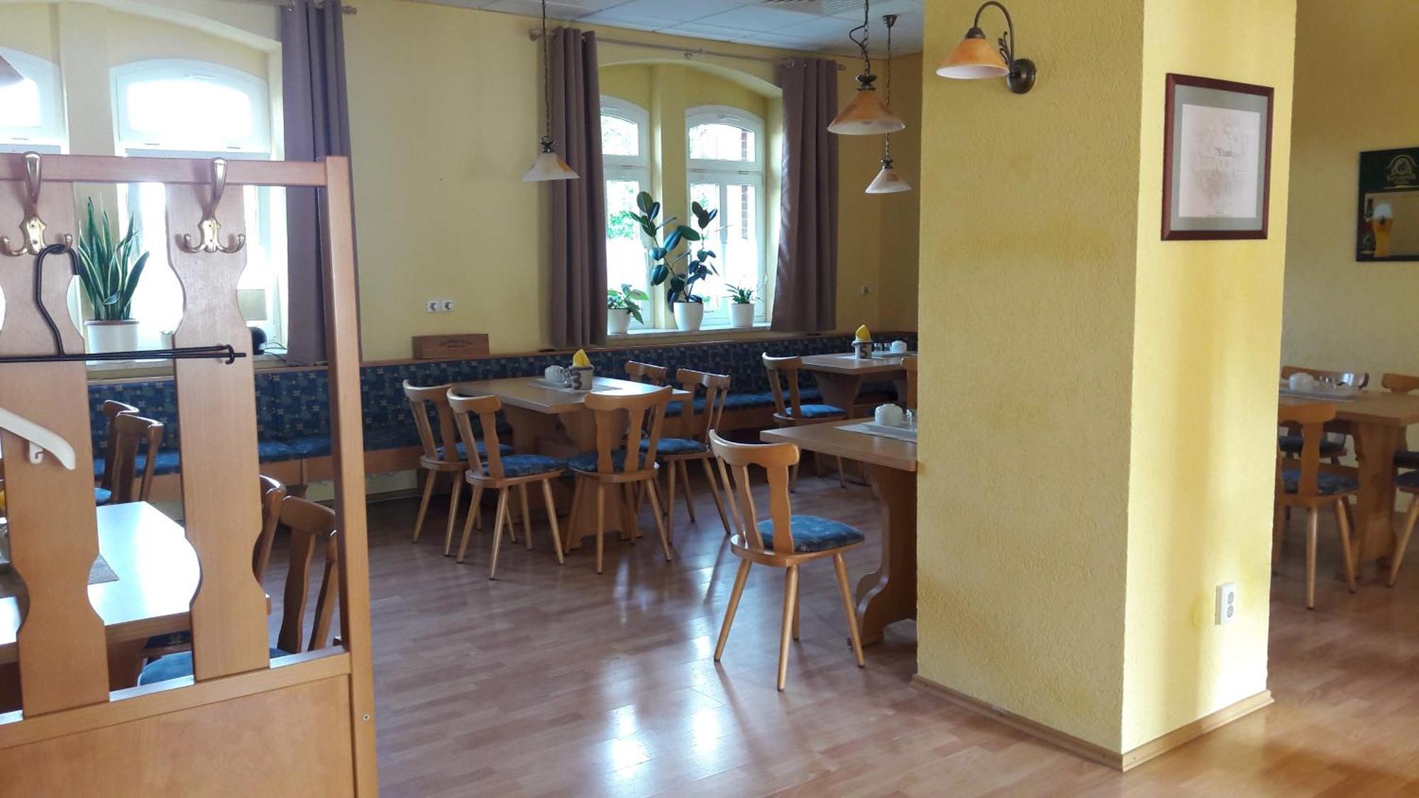 Gasthof Zum Alten Schulmeister Harra ภายนอก รูปภาพ