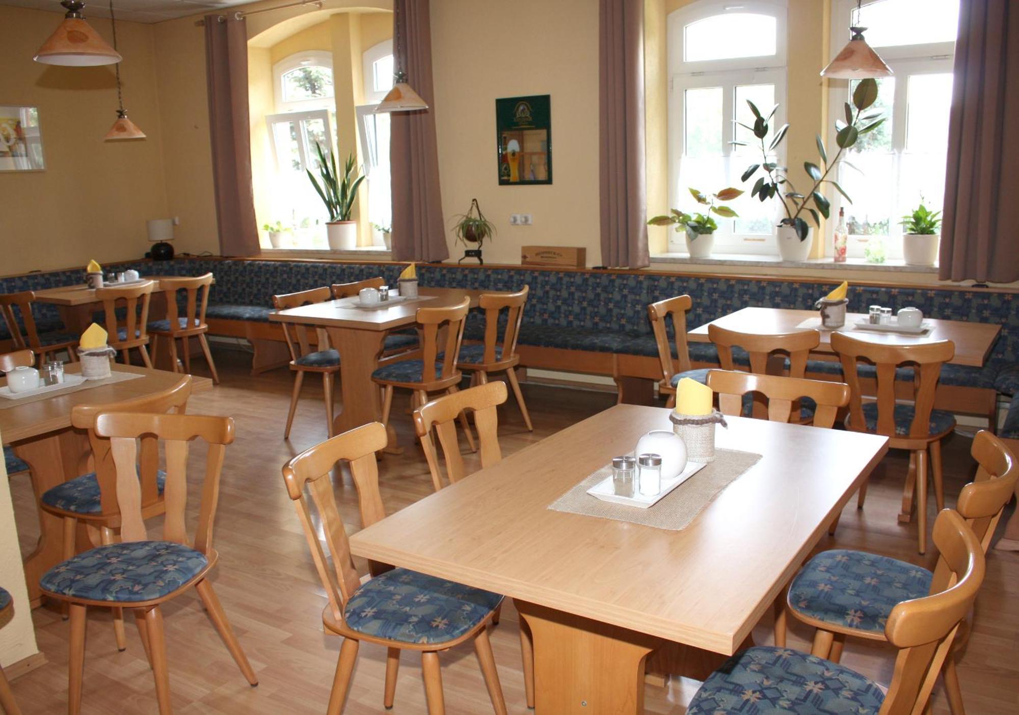Gasthof Zum Alten Schulmeister Harra ภายนอก รูปภาพ