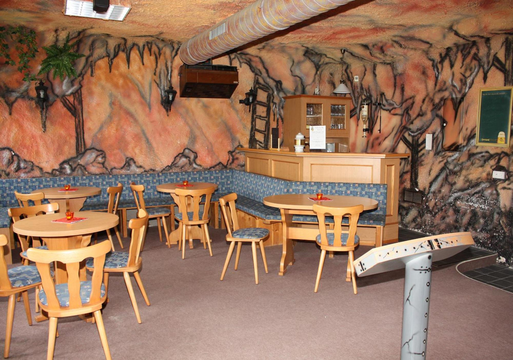 Gasthof Zum Alten Schulmeister Harra ภายนอก รูปภาพ