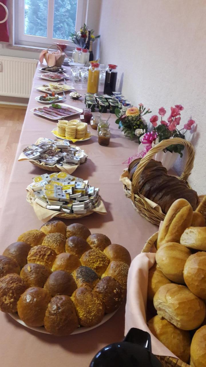Gasthof Zum Alten Schulmeister Harra ภายนอก รูปภาพ